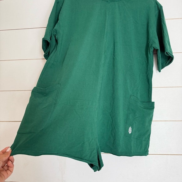 NWOT free people FP MOVEMENT HOT SHOT TEE ROMPER - Picture 5 of 15